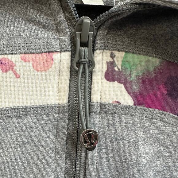 Lululemon In Stride Jacket Gray Floral Full Zip Size 6 Logo Athletic Workout - Picture 3 of 8